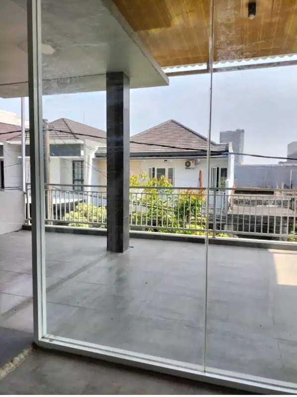 Jual Rumah 2 Lantai Babatan Pratama Wiyung Surabaya Barat