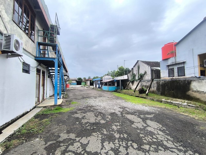 GUDANG DI LOKASI STRATEGIS DI SUKARAYA CIKARANG UTARA DEKAT DENGAN BERBAGAI FASILITAS PUBLIK