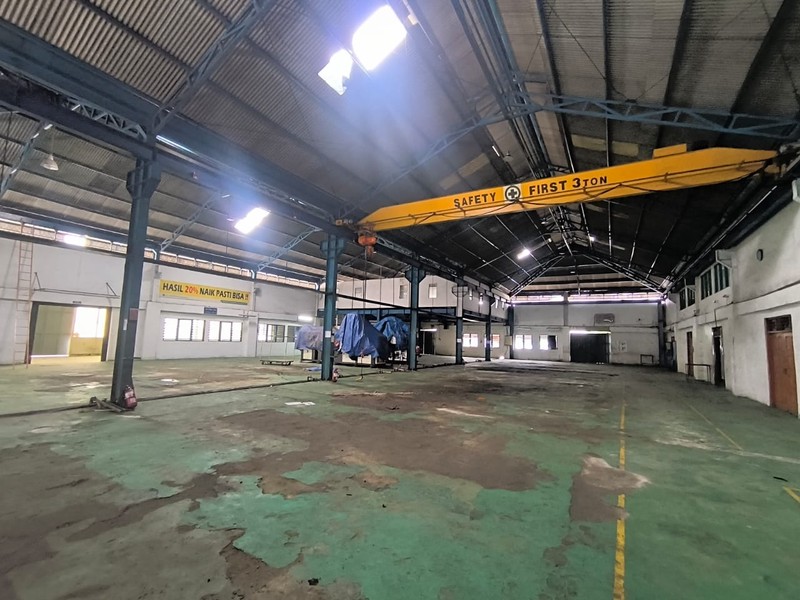 GUDANG DI LOKASI STRATEGIS DI SUKARAYA CIKARANG UTARA DEKAT DENGAN BERBAGAI FASILITAS PUBLIK