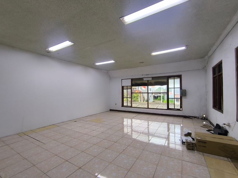 GUDANG DI LOKASI STRATEGIS DI SUKARAYA CIKARANG UTARA DEKAT DENGAN BERBAGAI FASILITAS PUBLIK