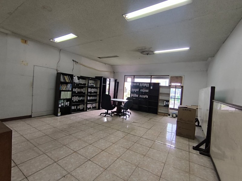 GUDANG DI LOKASI STRATEGIS DI SUKARAYA CIKARANG UTARA DEKAT DENGAN BERBAGAI FASILITAS PUBLIK