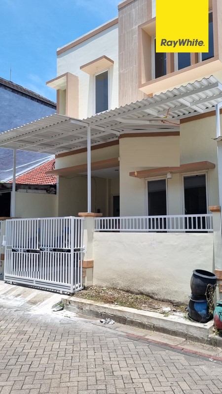 Dijual Rumah 2 lantai di Griya Asri Pakuwon City Surabaya