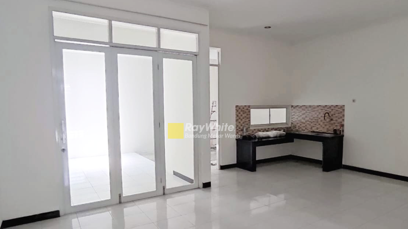 Rumah Taman Kopo Indah 5