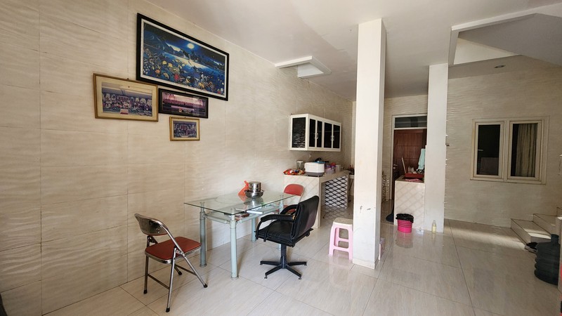 Dijual - Rumah Tengah Kota Surabaya Jalan Adas Krembangan Surabaya