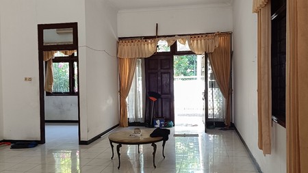 Dijual - Rumah Luas, Bagus, dan Strategis di Rungkut Mapan Surabaya