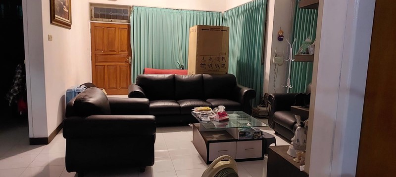 Dijual Rumah Hook di Dharmahusada Indah Barat - Strategis, Nyaman & Siap Huni!