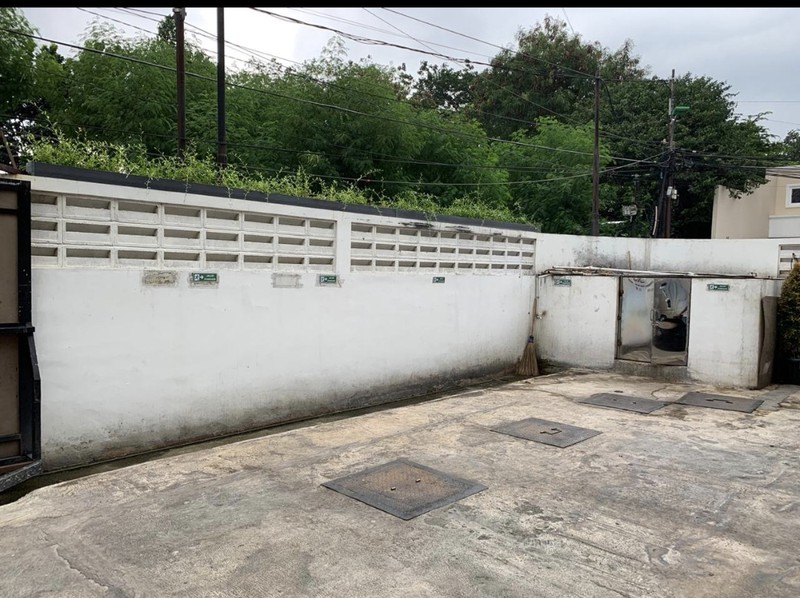 Dijual cepat rumah komplek bambu asri  Jakarta Timur Cocok untuk Mess/ Kost 