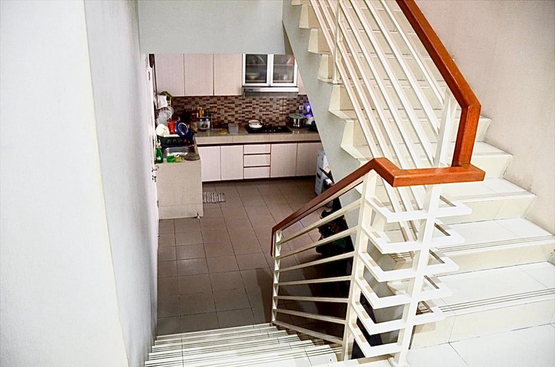 Jarang Ada!! Rumah Eksklusif Depan Taman dengan Inner Court Kebayoran Garden Bintaro Sektor 7