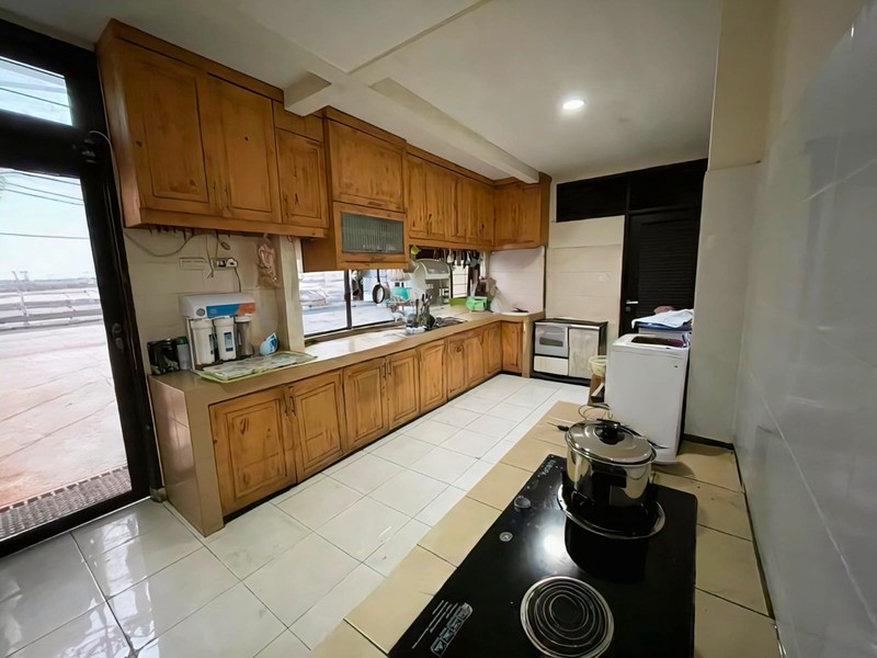 Rumah Bagus Di Jl Diesel Lebak Bulus Jakarta Selatan