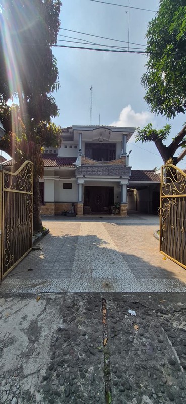 Rumah Mewah & Luas di Panggungharjo, Sewon, Bantul Ideal untuk Hunian Besar atau Guest House Eksklusif