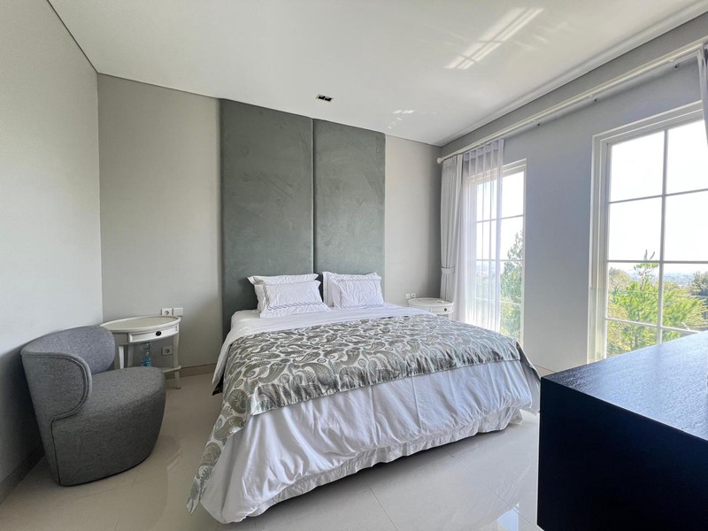 DIJUAL RUMAH  The Peak Citragarden Malang