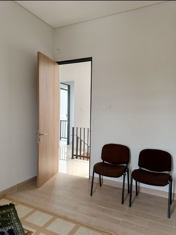 Rumah Bagus Di Nusa Loka, Jl Yapen BSD Tangerang Selatan