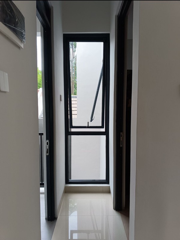 Rumah Bagus Di Nusa Loka, Jl Yapen BSD Tangerang Selatan