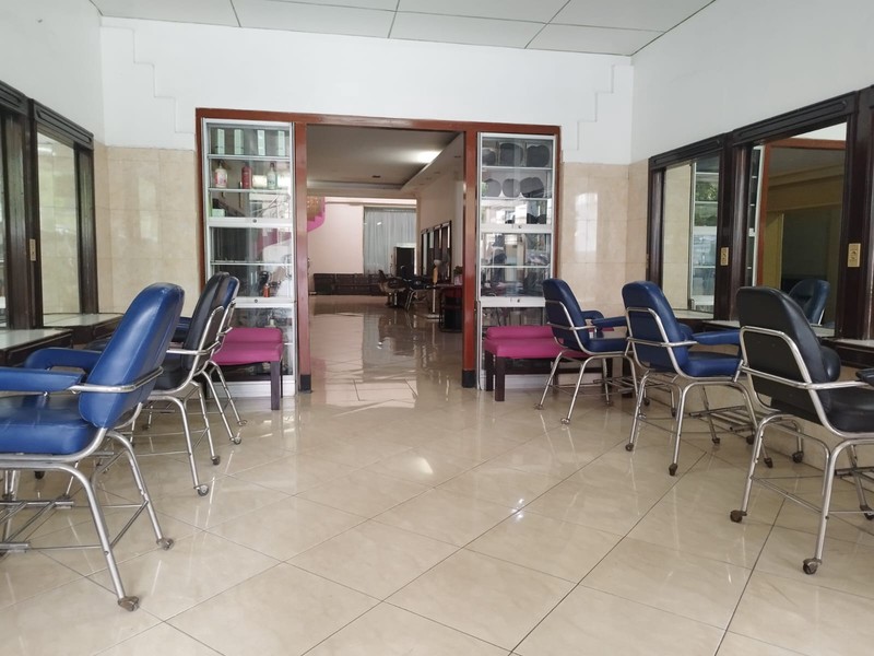 Dijual -  Komersial Prestisius (Ex Salon) di Jantung Kota Surabaya Jl. Walikota Mustajab