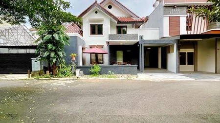 Rumah 2 Lantai Strategis Bintaro Sektor 9 - 4+1 KT, SHM, Siap Huni, Harga Nego!