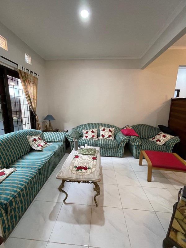 Rumah 2 Lantai Strategis Bintaro Sektor 9 - 4+1 KT, SHM, Siap Huni, Harga Nego!