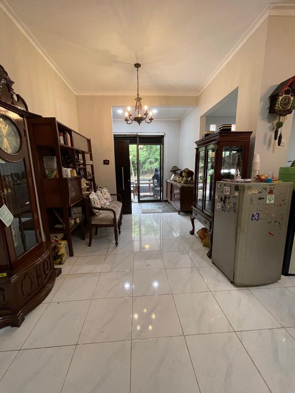 Rumah 2 Lantai Strategis Bintaro Sektor 9 - 4+1 KT, SHM, Siap Huni, Harga Nego!