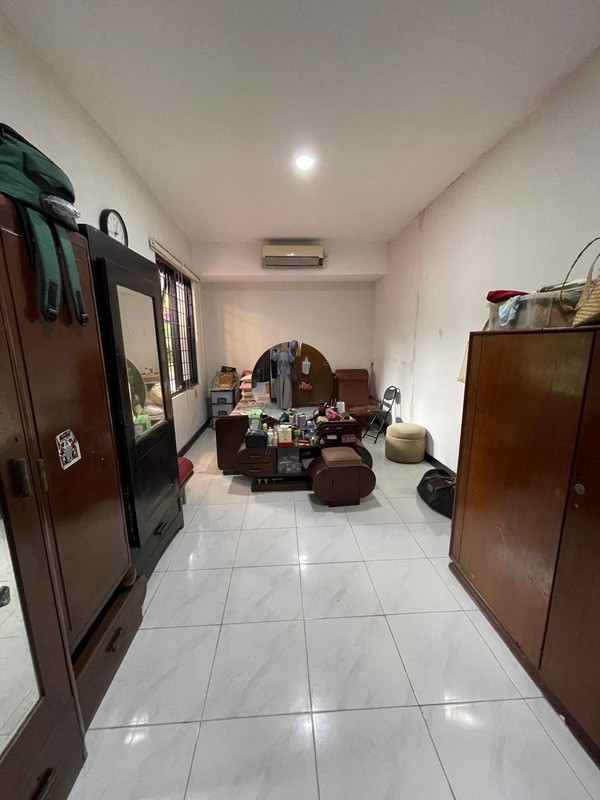 Rumah 2 Lantai Strategis Bintaro Sektor 9 - 4+1 KT, SHM, Siap Huni, Harga Nego!