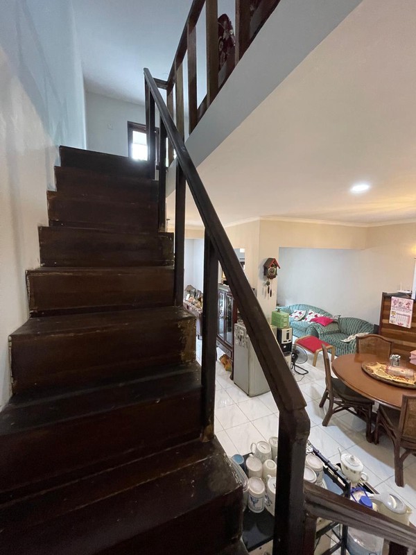 Rumah 2 Lantai Strategis Bintaro Sektor 9 - 4+1 KT, SHM, Siap Huni, Harga Nego!