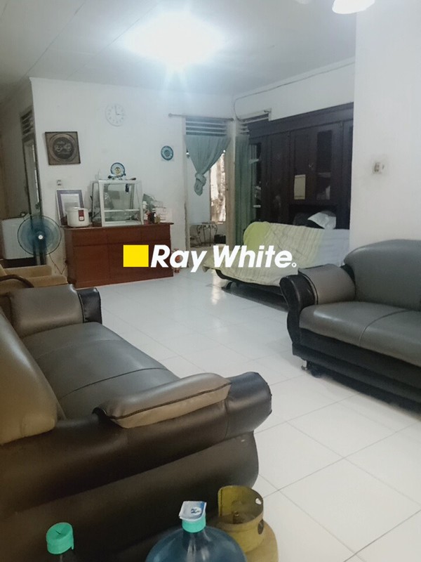 Dijual rumah hitung tanah, murah dlm komplek di larangan tangerang