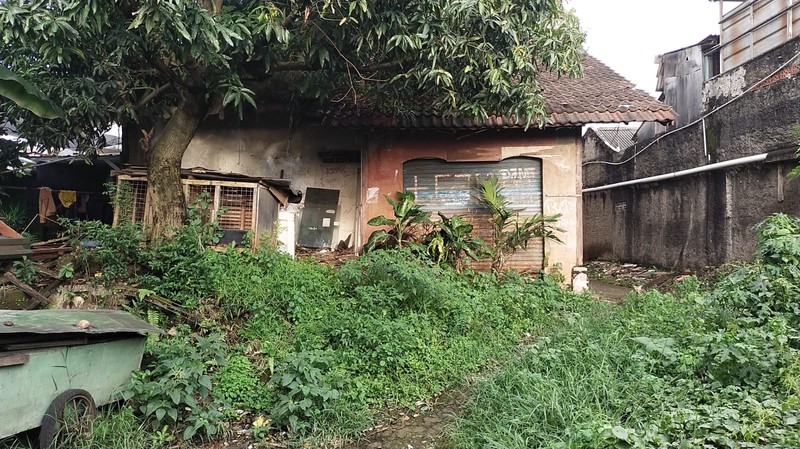 Kavling Strategis di Ciputat - Luas 298 m², SHM, Harga Rp 4,5 Juta/m² Nego!