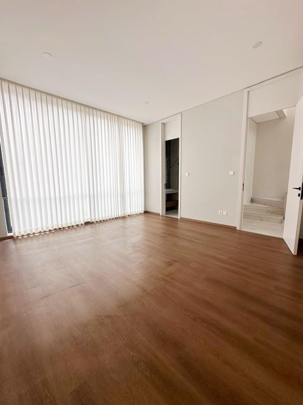 Rumah Brand New, Bagus dan Nyaman di Bintaro Sektor 7