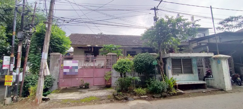 Lahan dan Bangunan Tua di Jatisari, Bekasi. Lokasi Nyaman untuk Tinggal, dan Cocok untuk Usaha.