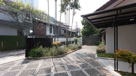 Rumah Minimalis Modern di Area Hits Kebayoran Baru
