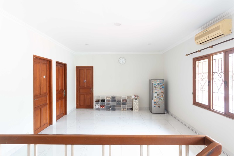 Rumah Asri nan Luas di Kebayoran Baru