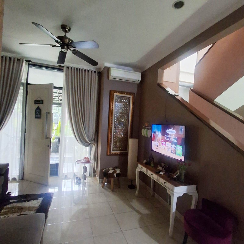 Rumah Minimalis, dalam Cluster di Bintaro Sektor 9