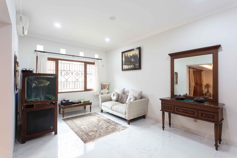 Rumah Klasik Modern di Lokasi Elit Kebayoran Baru