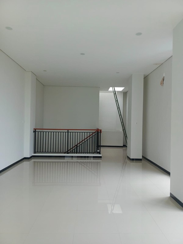 Dijual 6 Unit Ruko Baru Gress 3 Lantai Margorejo Indah Surabaya Harga Start 3M