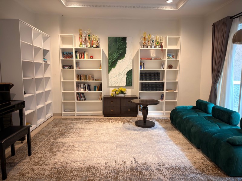 Hunian Asri nan Mewah di Jantung Bintaro Sektor 1, Jakarta Selatan