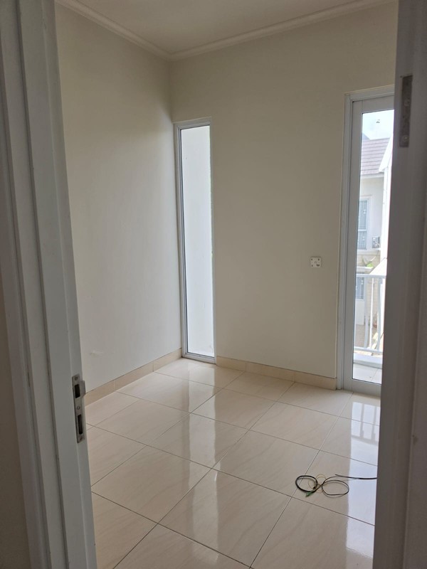 Disewa Murah Rumah Minimalis Vanya Park Cluster Anila - BSD, Rapih Siap Huni