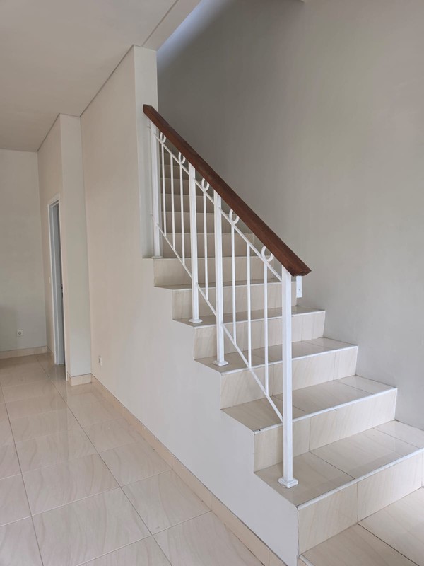 Disewa Murah Rumah Minimalis Vanya Park Cluster Anila - BSD, Rapih Siap Huni