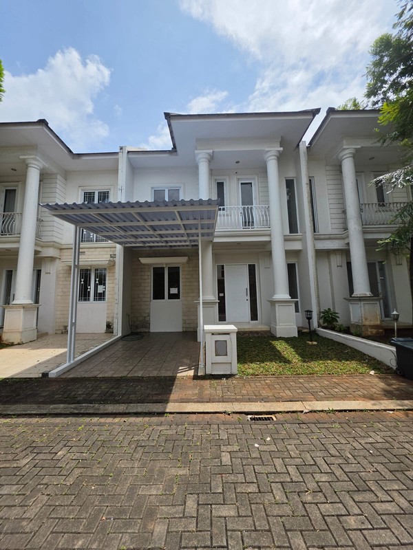 Disewa Murah Rumah Minimalis Vanya Park Cluster Anila - BSD, Rapih Siap Huni