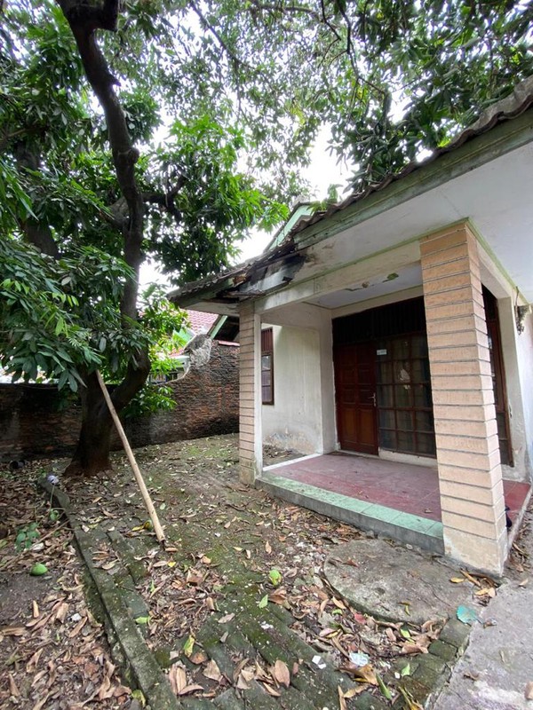 DIjual Cepat Rumah tua hitung tanah daerah karawaci