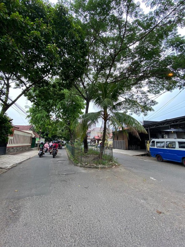 DIjual Cepat Rumah tua hitung tanah daerah karawaci