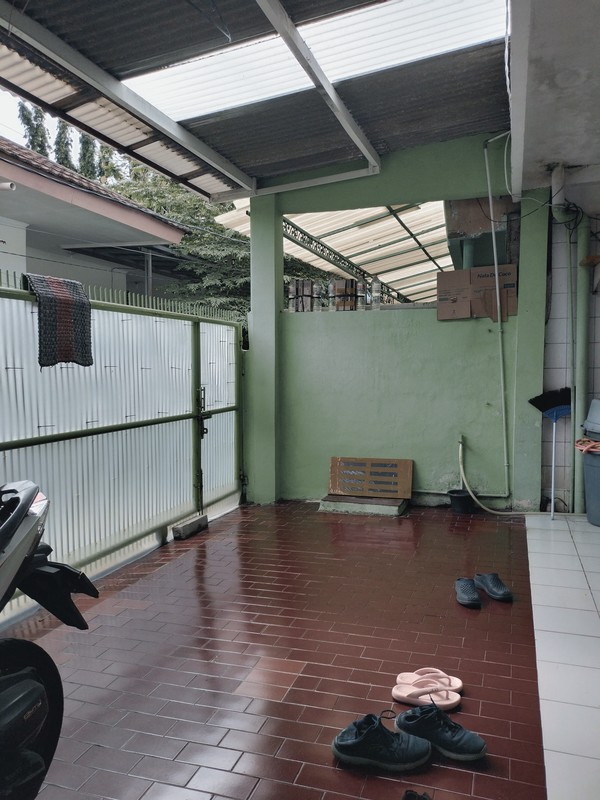 Kesempatan Langka! Tanah Hitung Harga Murah di Taman Meruya Ilir - Siap Bangun!