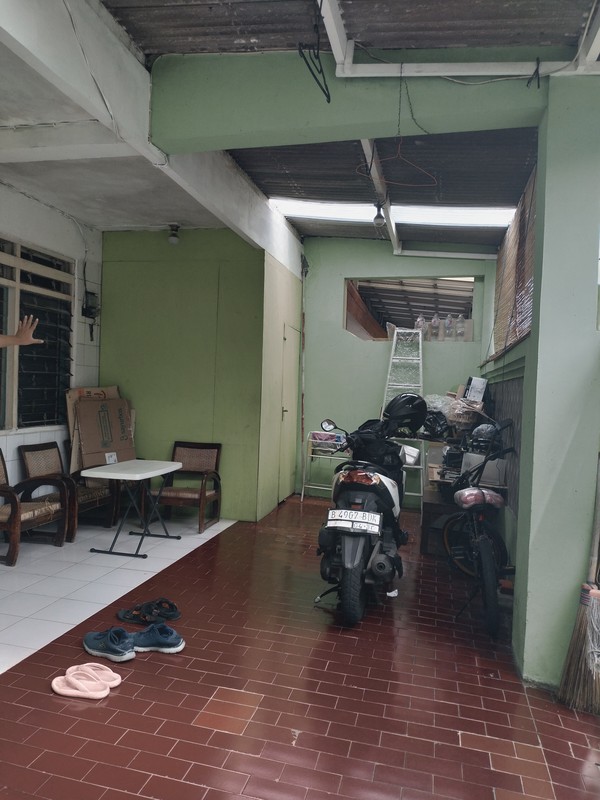 Kesempatan Langka! Tanah Hitung Harga Murah di Taman Meruya Ilir - Siap Bangun!