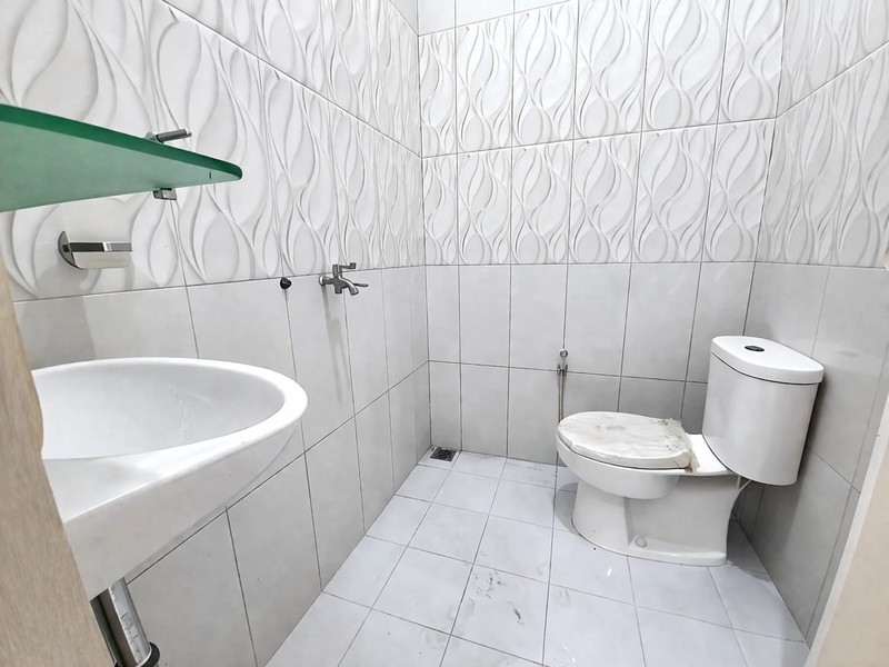 Rumah Tinggal 2 Lantai Kebon Baru,Tebet Jakarta Selatan - Akses Mobil, Lokasi Strategis, Siap Huni