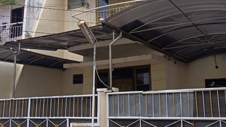 Disewakan Murah Rumah di Lebak Indah Mas Surabaya