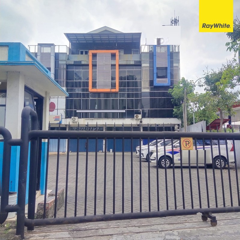 Dijual Ruko 4 lantai di Jalan Raya Menganti Wiyung Surabaya