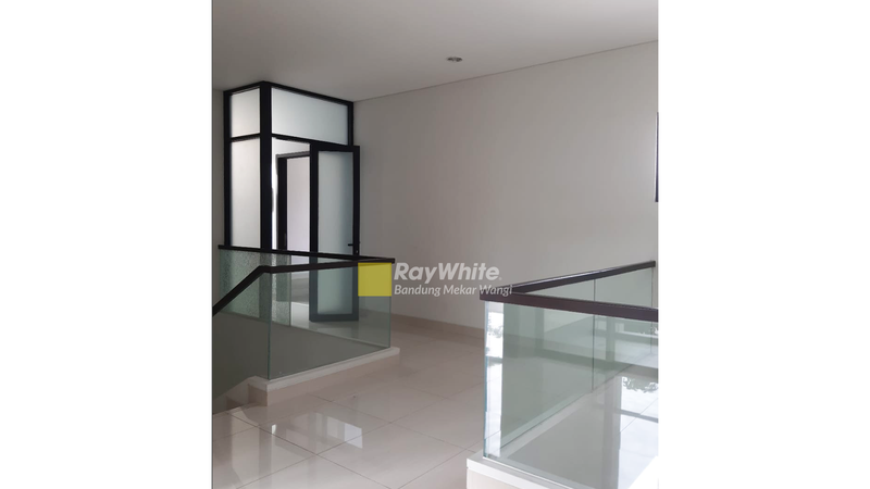 Rumah Elora Standard Cluster Emily Summarecon bandung