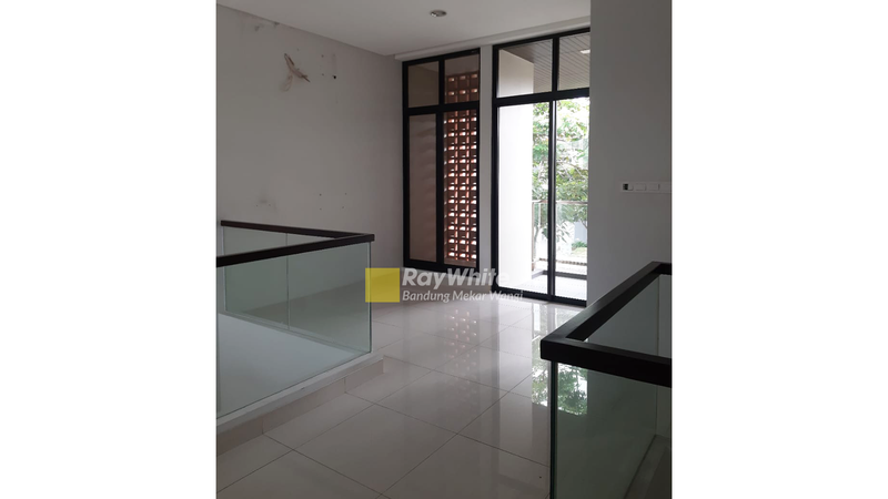 Rumah Elora Standard Cluster Emily Summarecon bandung