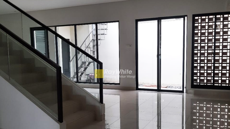 Rumah Elora Standard Cluster Emily Summarecon bandung