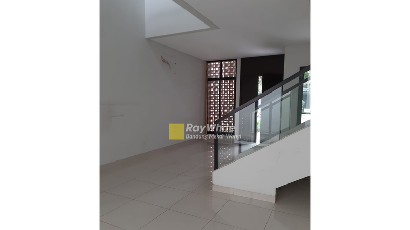 Rumah Elora Standard Cluster Emily Summarecon bandung