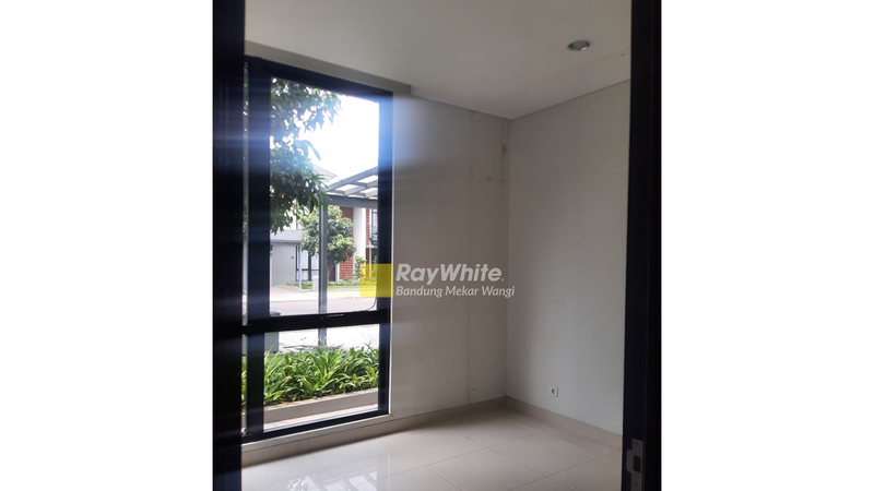 Rumah Elora Standard Cluster Emily Summarecon bandung