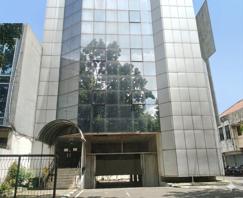 Gedung Kantor Strategis Menteng - 5 Lantai, Lift, Cocok Investasi & Perusahaan
