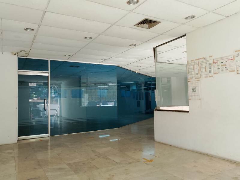 Gedung Kantor Strategis Menteng - 5 Lantai, Lift, Cocok Investasi & Perusahaan